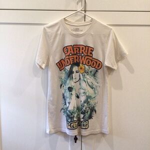 Carrie Underwood Exclusive Hawaii T-Shirt Size M